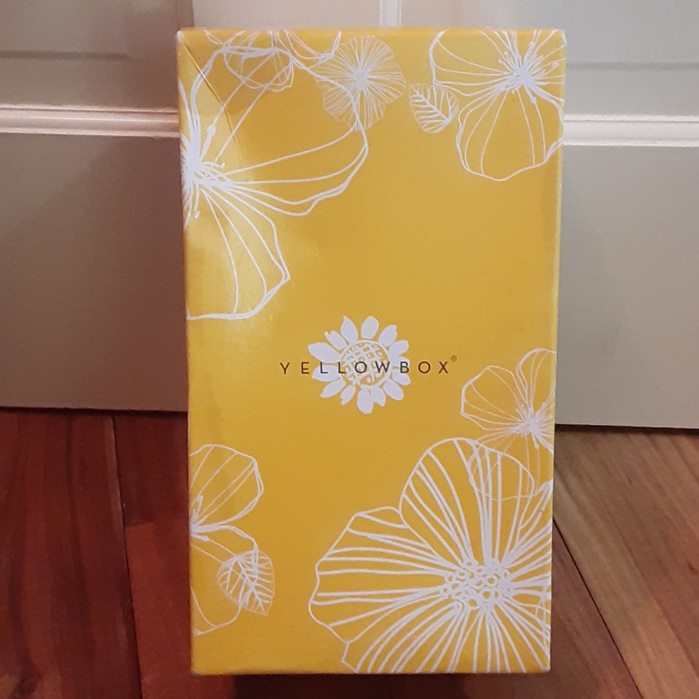 Yellow Box Flip-flops - Picture 5 of 6